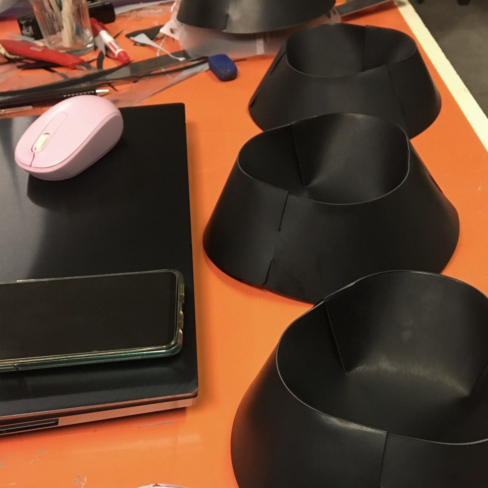 Fold4Friends, Where Style and Simplicity Unite!